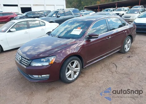 2014 Volkswagen Passat 1.8T Sel Premium z USA, uszkodzony, nr VIN 1VWCS7A36EC032673